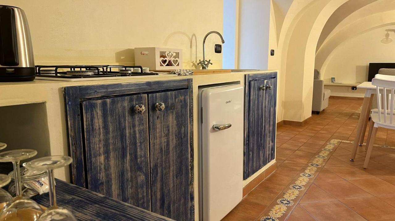 Blu Suites And Apartments Бари Екстериор снимка